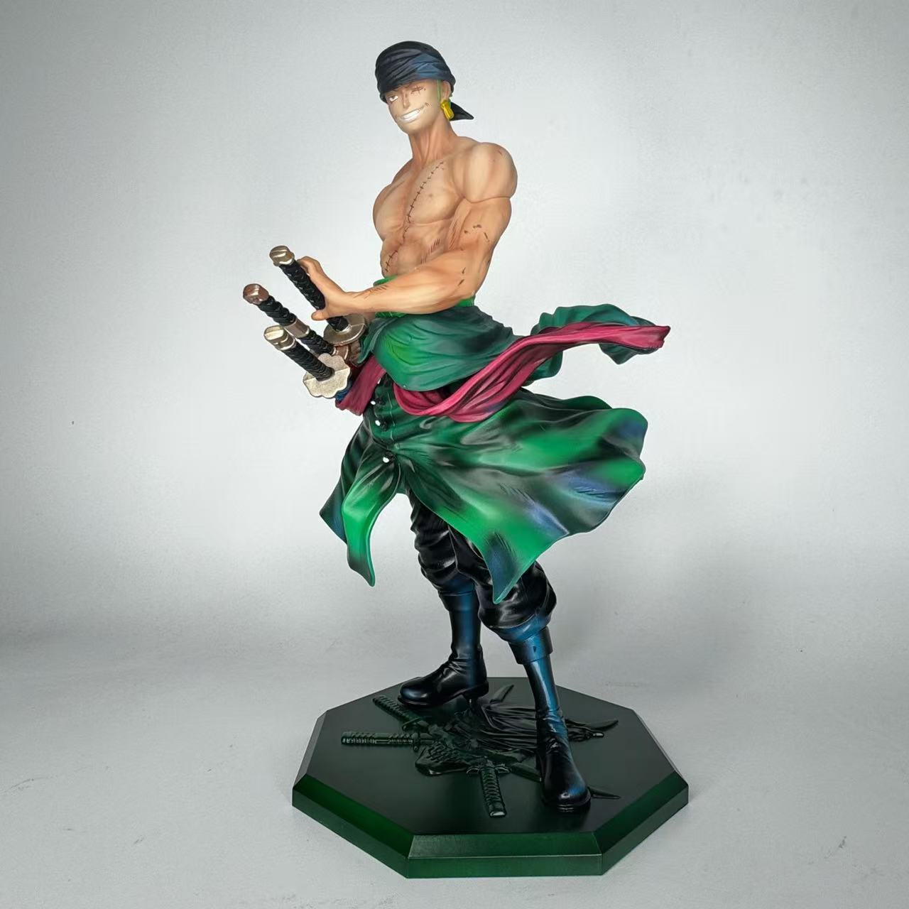 원피스 컬렉터스 에디션: 캡틴 윈드 브레이커 - 진 샨 - Zoro Anime Merchandise 리뷰 및 가격